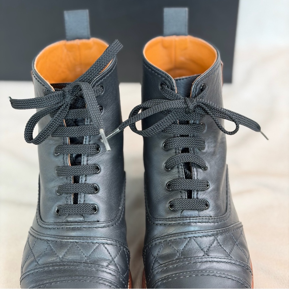 Chanel Black Leather Quilted Lace-Up Ankle Boots EU 37.5 - Picture 3 of 16